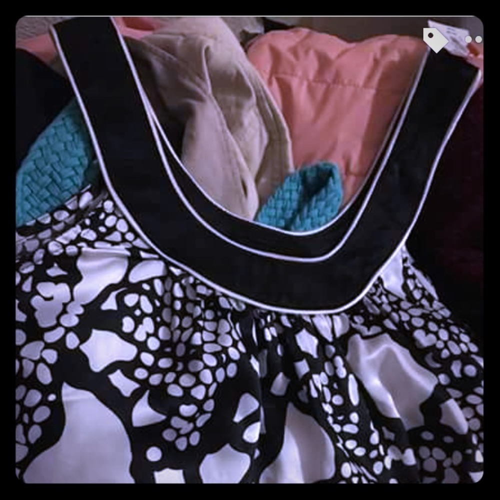 Halter black and white silk from Rampage